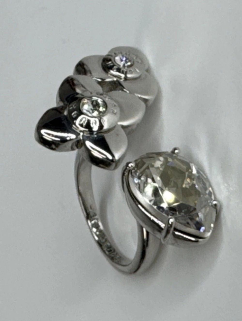 henri bendel Silver Flower and Crystal Ring - Picture 2 of 9